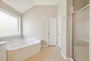 18703 Summercliff Ln, Tomball, TX 77377 - Photo 17