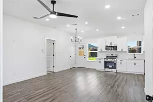 7447 Langley Rd, Houston, TX 77016 - Photo 11