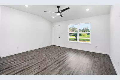 7447 Langley Road, Houston, TX 77016 - Photo 9