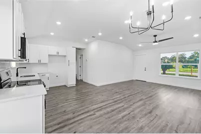 7447 Langley Road, Houston, TX 77016 - Photo 13