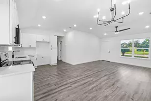 7447 Langley Rd, Houston, TX 77016 - Photo 13