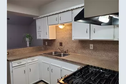 5305 Woodville Lane, Pearland, TX 77584 - Photo 7