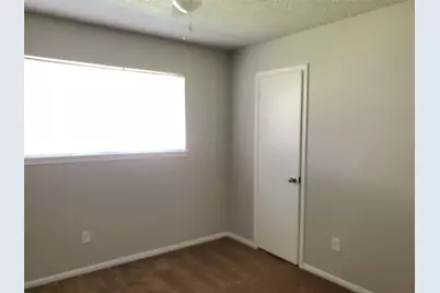 5305 Woodville Lane, Pearland, TX 77584 - Photo 17