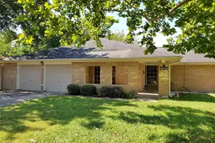 5305 Woodville Ln, Pearland, TX 77584 - Photo 1