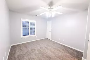 79 W Shale Creek Cir, The Woodlands, TX 77382 - Photo 27