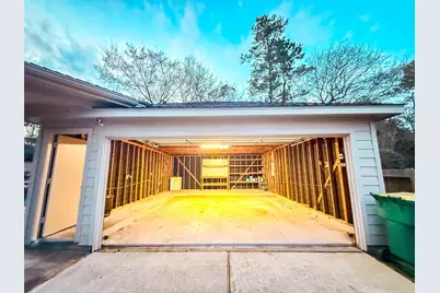 79 W Shale Creek Circle, The Woodlands, TX 77382 - Photo 29