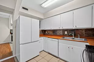 3930 W Alabama St, Houston, TX 77027 - Photo 13