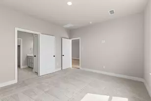 5210 Getty Ln, Iowa Colony, TX 77583 - Photo 25