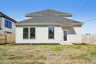 320 E Main St, La Porte, TX 77571 - Photo 37