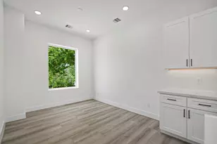 870 W Little York Rd, Houston, TX 77091 - Photo 17
