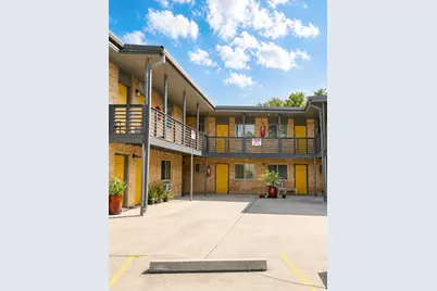 4811 Oakland Street #4, Houston, TX 77023 - Photo 3