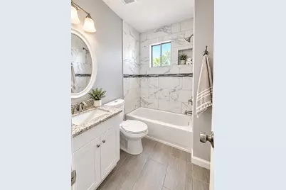4811 Oakland Street #4, Houston, TX 77023 - Photo 5