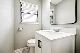 2009 Sedgie Dr, Houston, TX 77080 - Photo 9