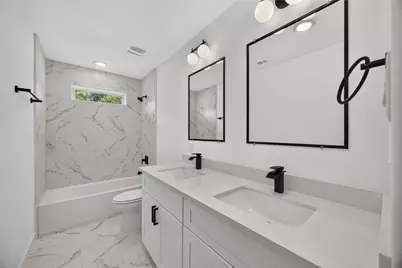 8208 Sterlingshire Street #B, Houston, TX 77078 - Photo 13