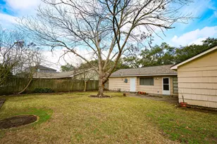 5235 Beechnut St, Houston, TX 77096 - Photo 27