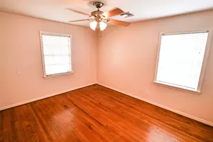 5235 Beechnut St, Houston, TX 77096 - Photo 15