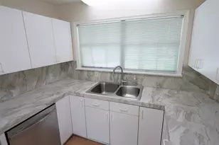 5235 Beechnut St, Houston, TX 77096 - Photo 9