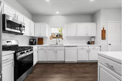 514 Welford Lane, Highlands, TX 77562 - Photo 11