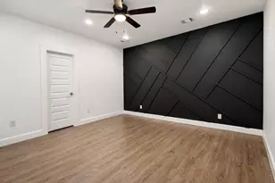 8141 Jeffery St, Houston, TX 77028 - Photo 9