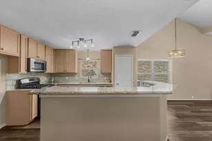10311 Falling River Dr, Houston, TX 77095 - Photo 7