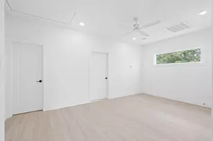 10088 Serrano Pk Dr, Houston, TX 77075 - Photo 21