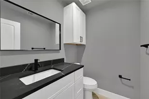 7415 Hezekiah Ln, Houston, TX 77088 - Photo 21