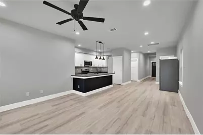 7415 Hezekiah Ln #B, Houston, TX 77088 - Photo 9
