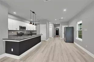 7415 Hezekiah Ln, Houston, TX 77088 - Photo 5