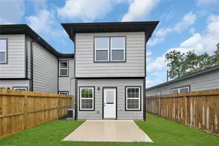 7415 Hezekiah Ln, Houston, TX 77088 - Photo 23