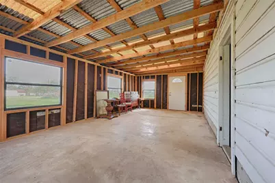 820 W Fairwinds Street, Hallettsville, TX 77964 - Photo 17