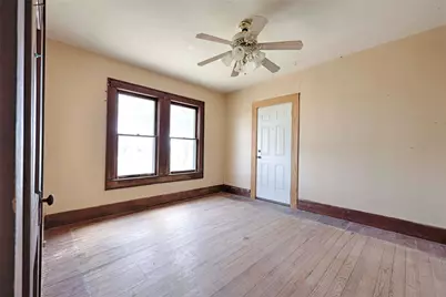 820 W Fairwinds Street, Hallettsville, TX 77964 - Photo 13