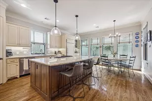 24 Hackberry Ln, Houston, TX 77027 - Photo 11