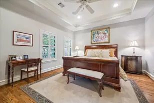 24 Hackberry Ln, Houston, TX 77027 - Photo 17