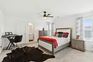 415 Green Meadows Dr, West Columbia, TX 77486 - Photo 11