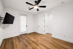 1305 E 27th St, Houston, TX 77009 - Photo 7