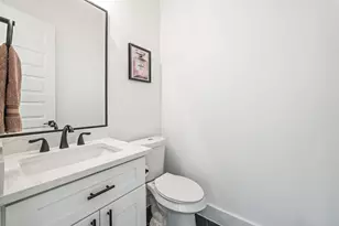 1305 E 27th St, Houston, TX 77009 - Photo 19