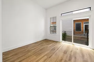 1305 E 27th St, Houston, TX 77009 - Photo 9