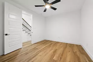 1305 E 27th St, Houston, TX 77009 - Photo 5