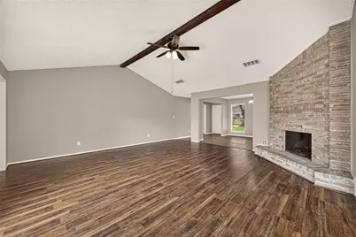 6111 Grandvale Drive, Houston, TX 77072 - Photo 9