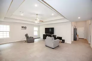 526 N 2nd St, La Porte, TX 77571 - Photo 7