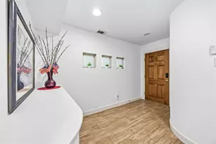 3635 Main Plaza Dr, Houston, TX 77025 - Photo 7