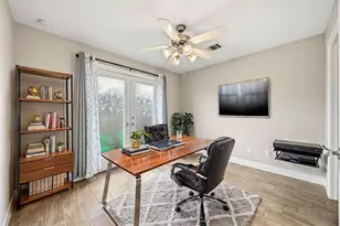 3635 Main Plaza Dr, Houston, TX 77025 - Photo 21