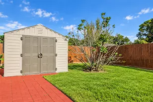 15319 Seahorse Dr, Houston, TX 77062 - Photo 41