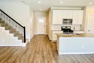 3310 Silverton Dr, Katy, TX 77494 - Photo 9