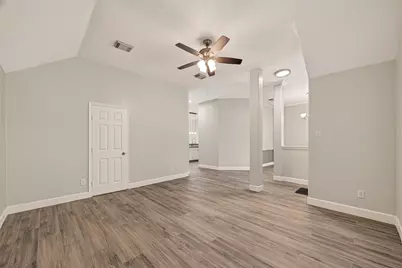 1027 S Wellsford Drive, Pearland, TX 77584 - Photo 9