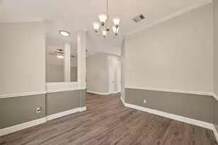 1027 S Wellsford Dr, Pearland, TX 77584 - Photo 7