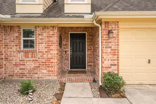 195 Midtown Park Dr, Alvin, TX 77511 - Photo 5