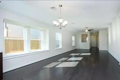 204 Laura Leigh Lane, Angleton, TX 77515 - Photo 7