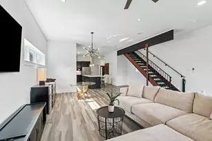 212 Pheasant St, Houston, TX 77018 - Photo 7