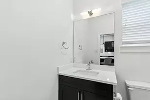 212 Pheasant St, Houston, TX 77018 - Photo 9